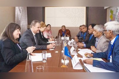 ইইউ নির্বাচনি পর্যবেক্ষক দলের সঙ্গে সংখ্যালঘু নেতাদের বৈঠক