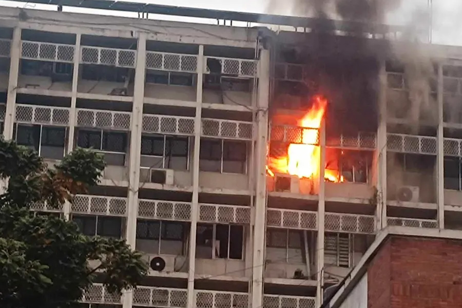 সচিবালয়ে আবারও আগুন, নিয়ন্ত্রণে ৩ ইউনিট
