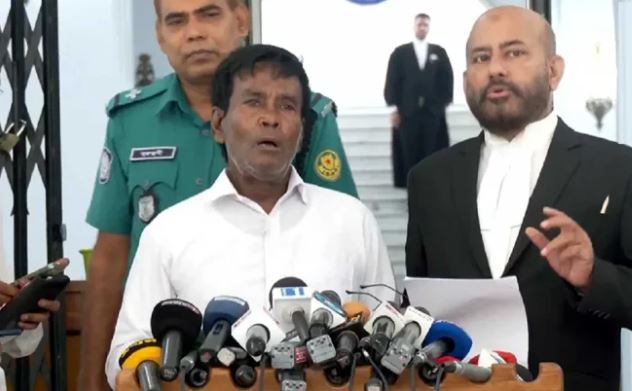 শেখ হাসিনাসহ ৩২ জনের বিরুদ্ধে অভিযোগ দিলেন সুখরঞ্জন বালি