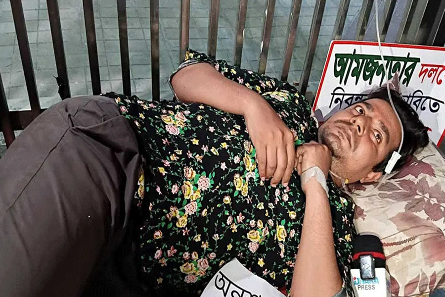 হাসপাতালে নেওয়া হলো তারেক রহমানকে