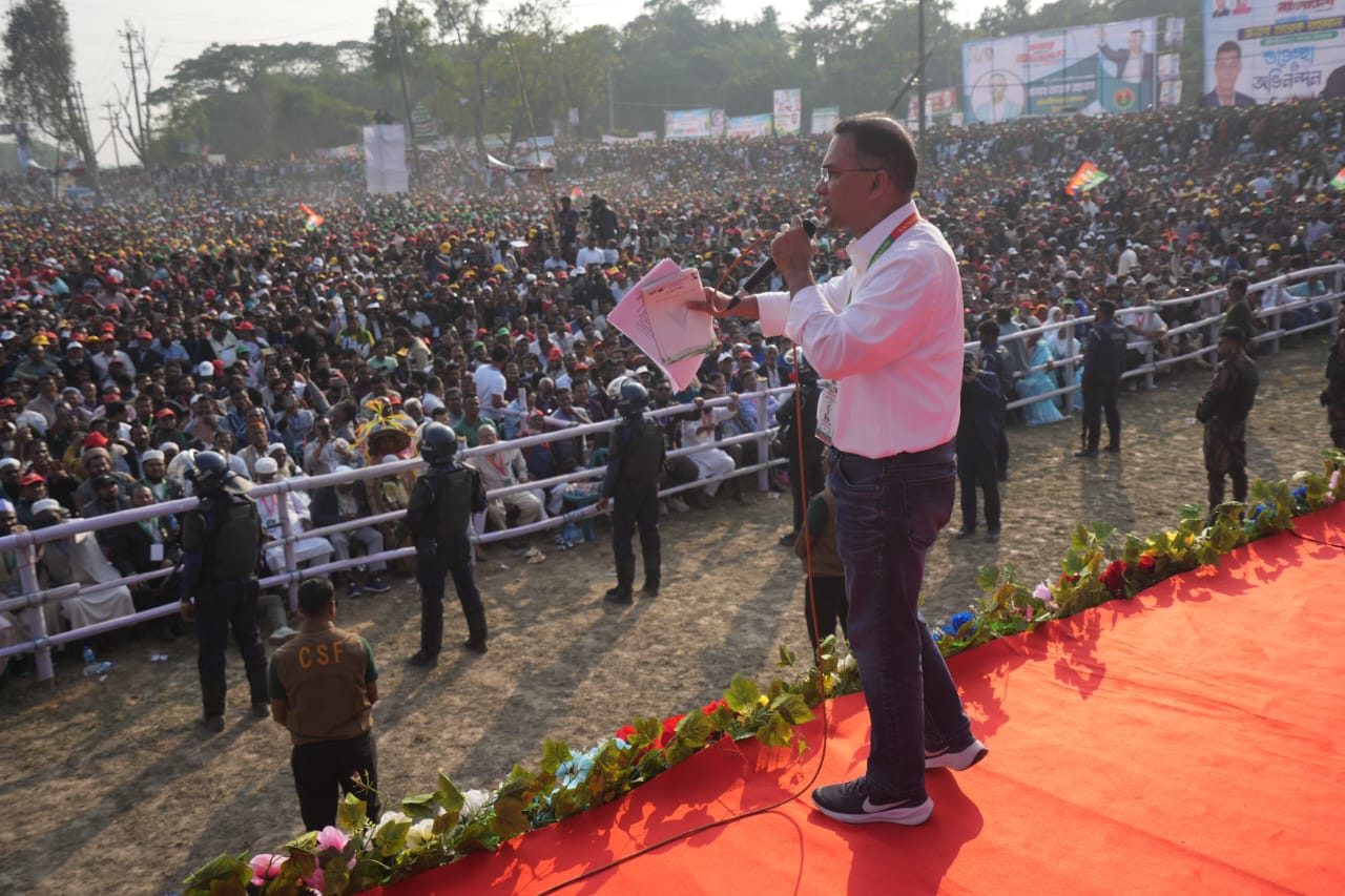জনগণের ভাগ্য বদলে ‘ধানের শীষ’ মার্কায় ভোট চাইলেন তারেক রহমান