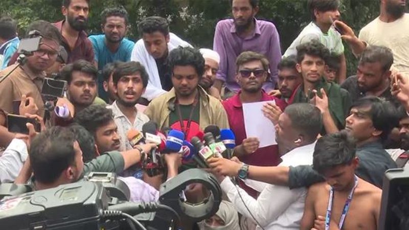 ইউআইইউ শিক্ষার্থীদের ‘ঢাকা ব্লকেড’ রোববার