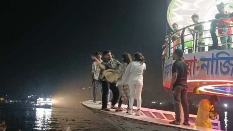 লঞ্চে তরুণী মারধরের ভিডিও ভাইরাল