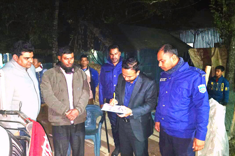 ভাঙ্গুড়ায় ভ্রাম্যমাণ আদালতে ৩০ হাজার টাকা জরিমানা