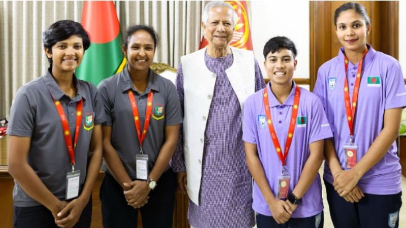 প্রধান উপদেষ্টার সঙ্গে কাতারে যাচ্ছেন ৪ নারী খেলোয়াড়