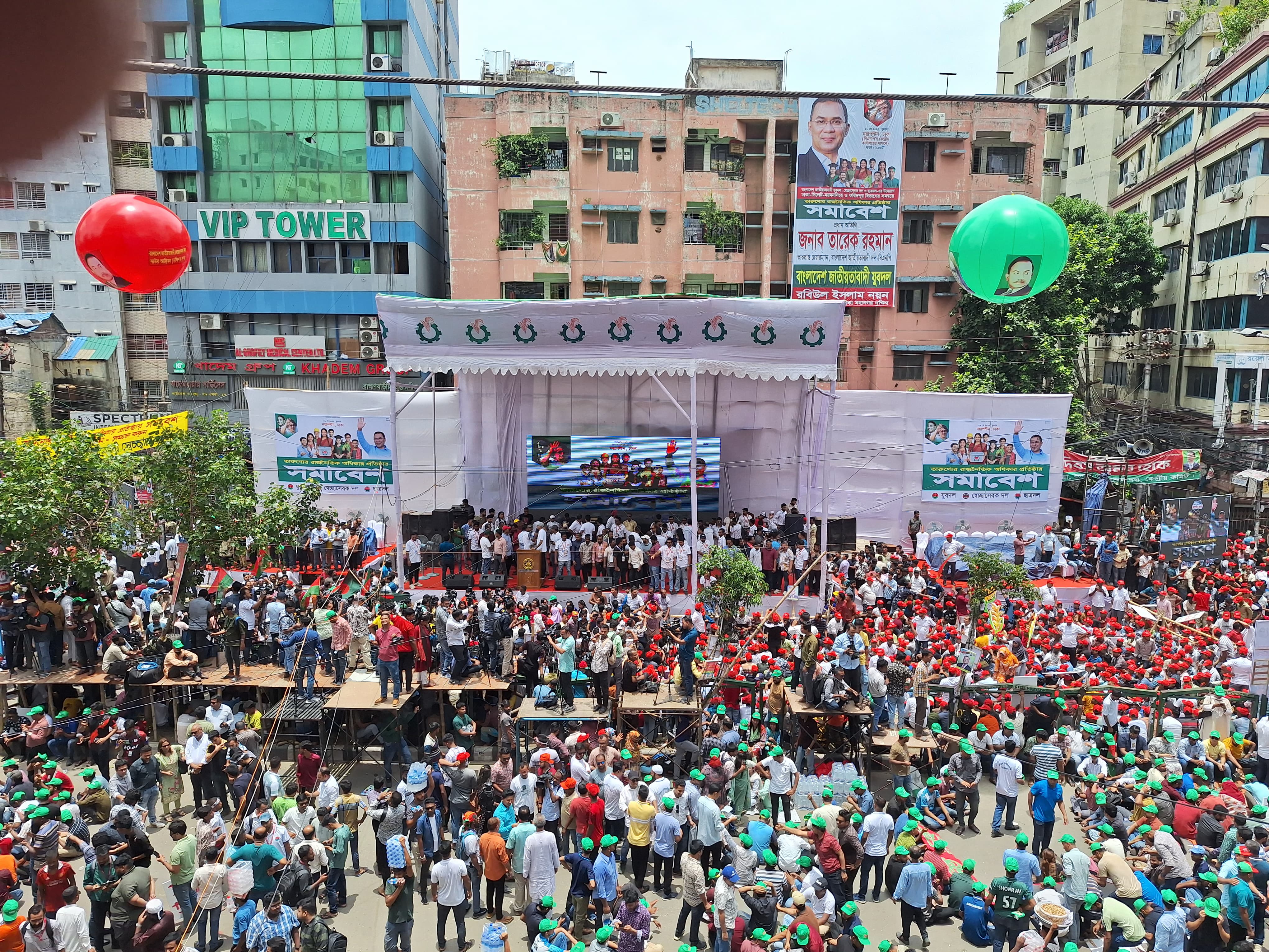 সরাসরি নয়াপল্টনে ‘তারুণ্যের রাজনৈতিক অধিকার’ প্রতিষ্ঠার সমাবেশের প্রস্তুতি—৬৪ জেলার নেতাকর্মীদের ঢল